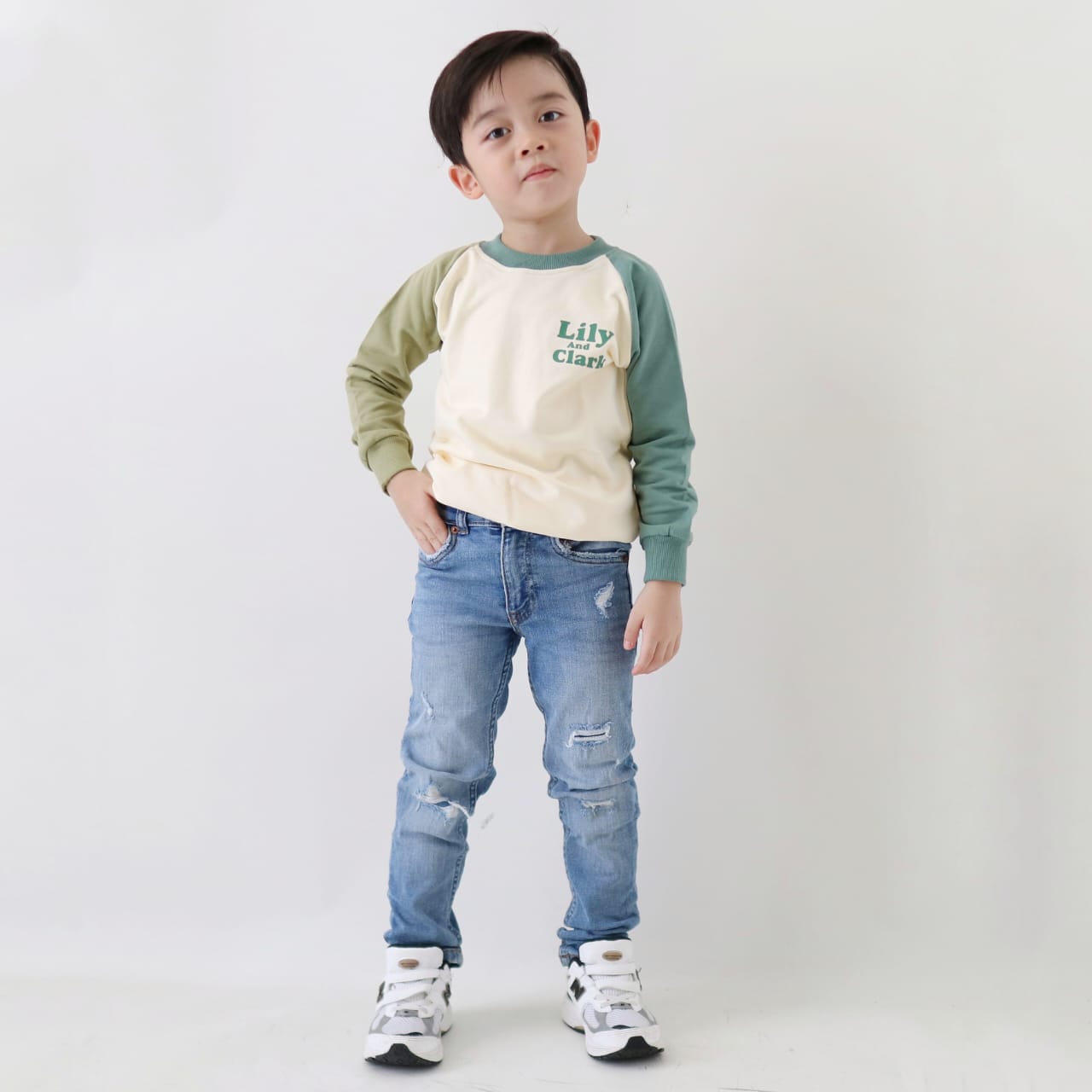 Lily And Clark Sweater Anak Laki-Laki Warna Cream Combination - ST24