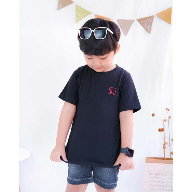 Lily And Clark Kaos Anak Unisex Warna Hitam KLC51