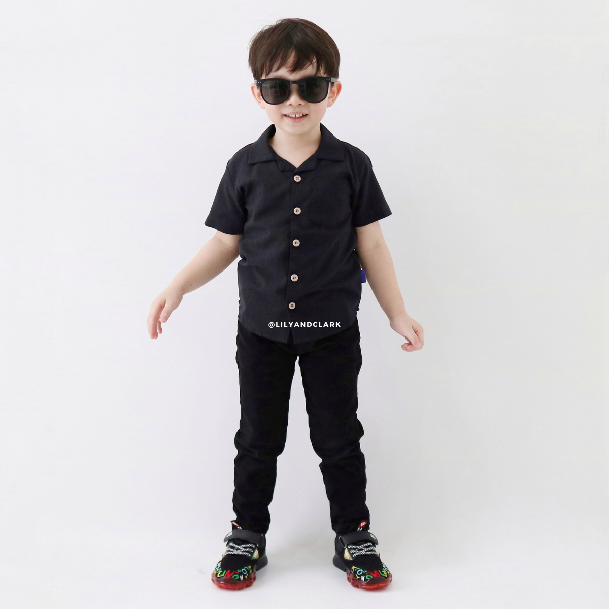 LILY AND CLARK Kemeja Pendek Casual Anak warna Hitam KP18-HITAM