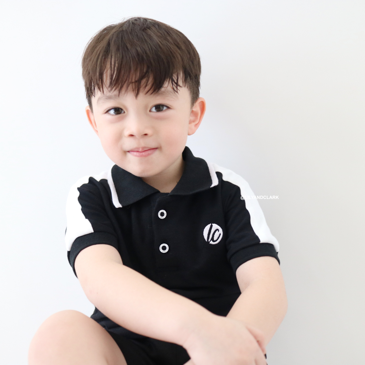 Lily And Clark Kaos Polo Anak Warna Hitam List - KK18-HITAM