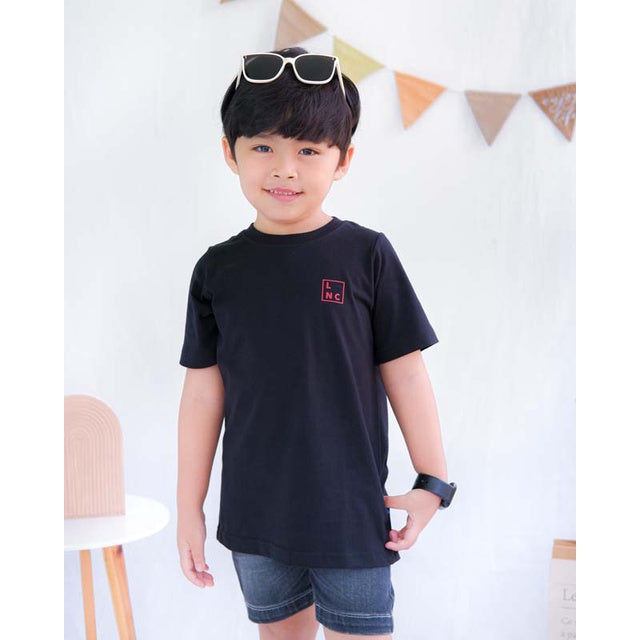Lily And Clark Kaos Anak Unisex Warna Hitam KLC51