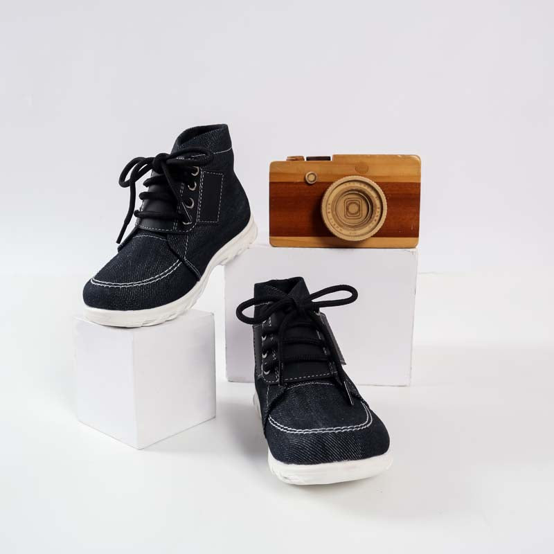 Sepatu Anak Hugo