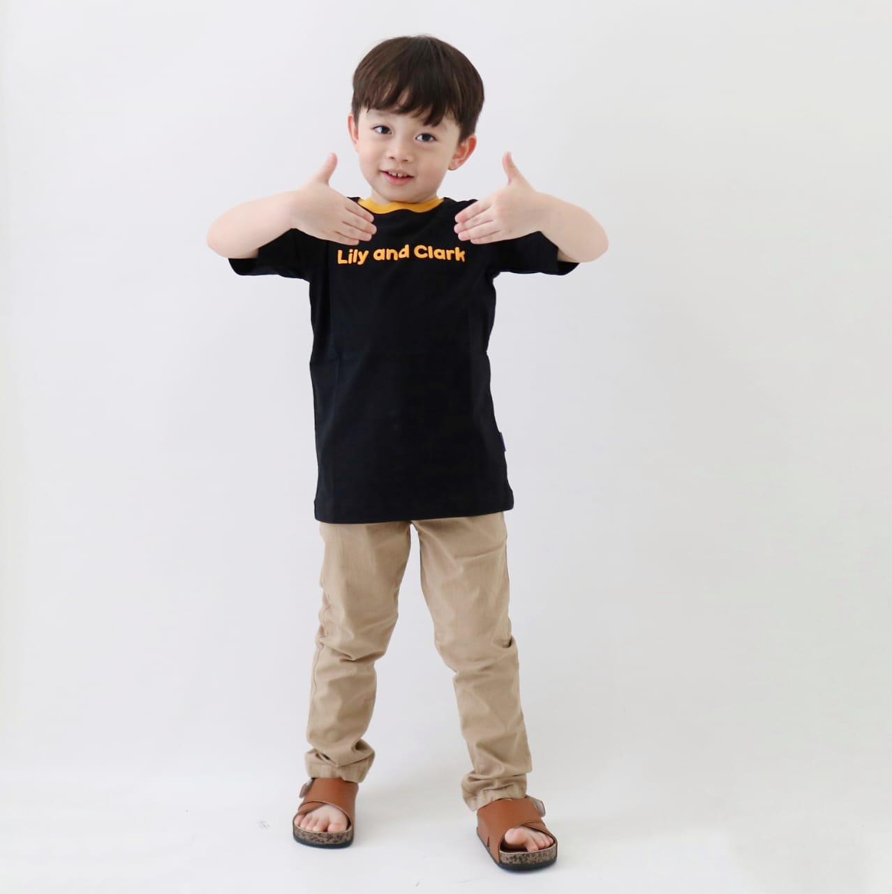 LILY AND CLARK Kaos Anak Laki-Laki warna Hitam Mustard KLC123