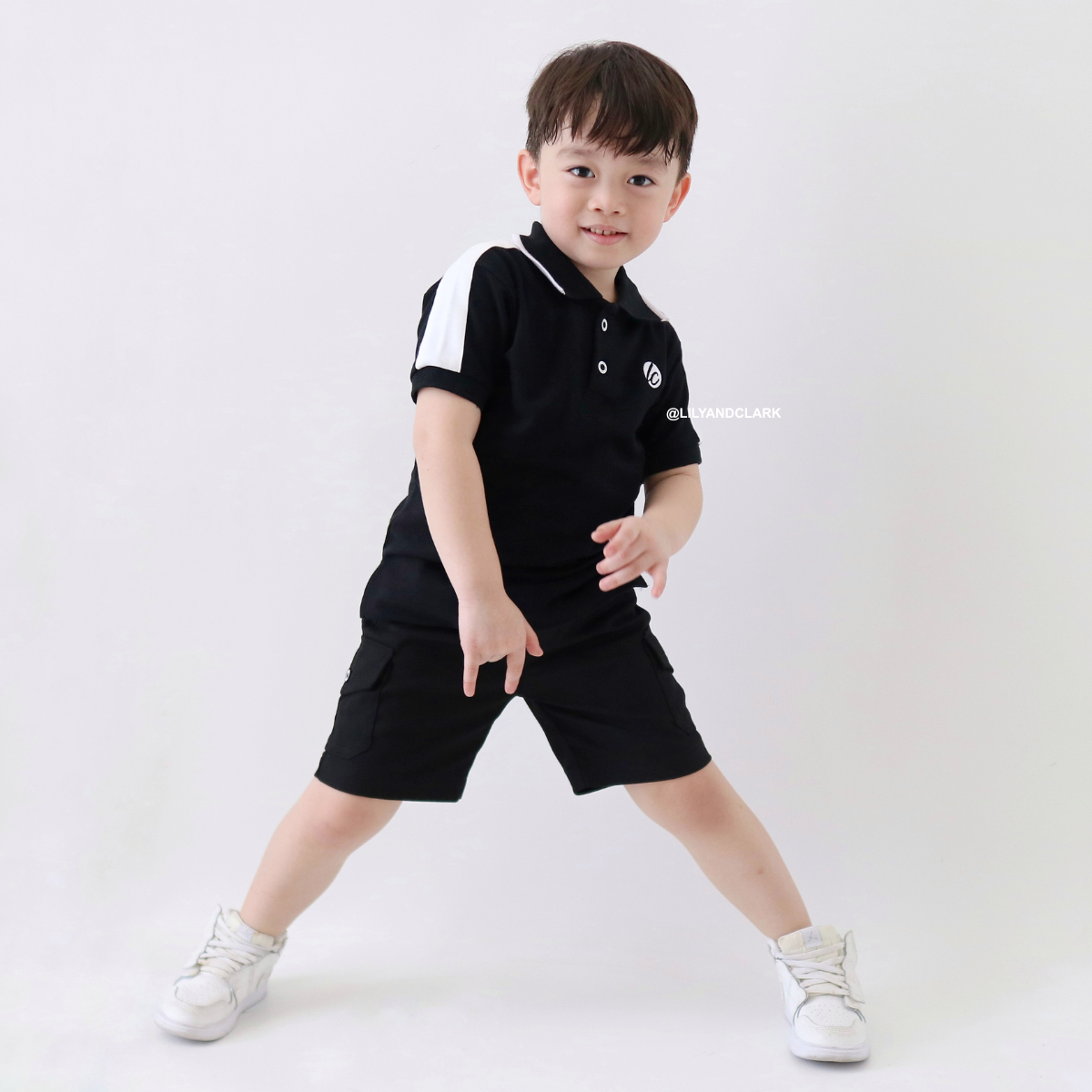 Lily And Clark Kaos Polo Anak Warna Hitam List - KK18-HITAM