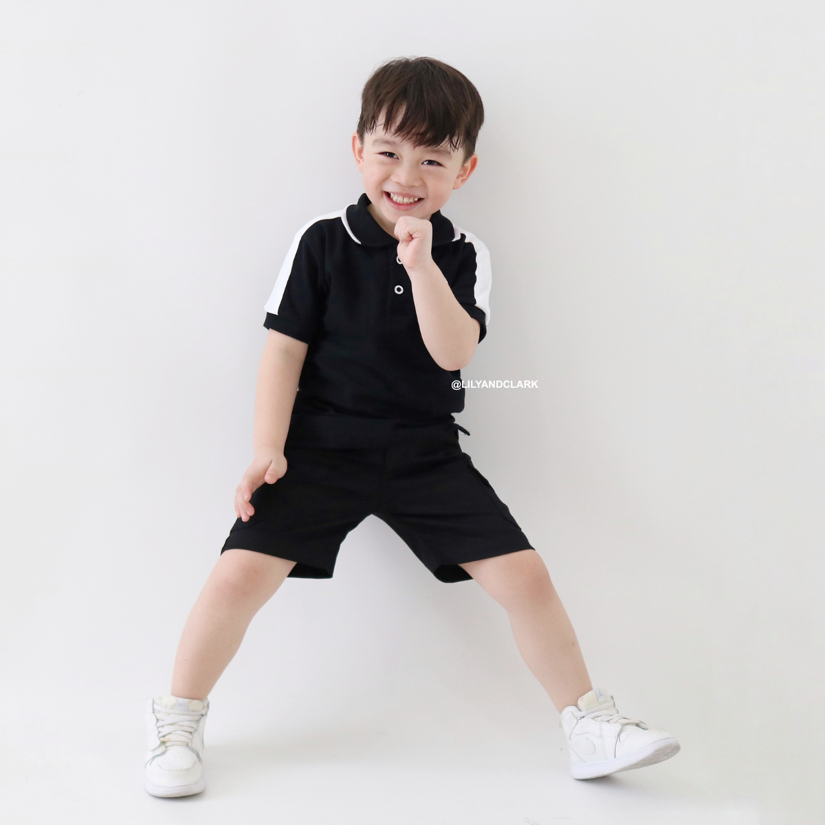 Lily And Clark Kaos Polo Anak Warna Hitam List - KK18-HITAM