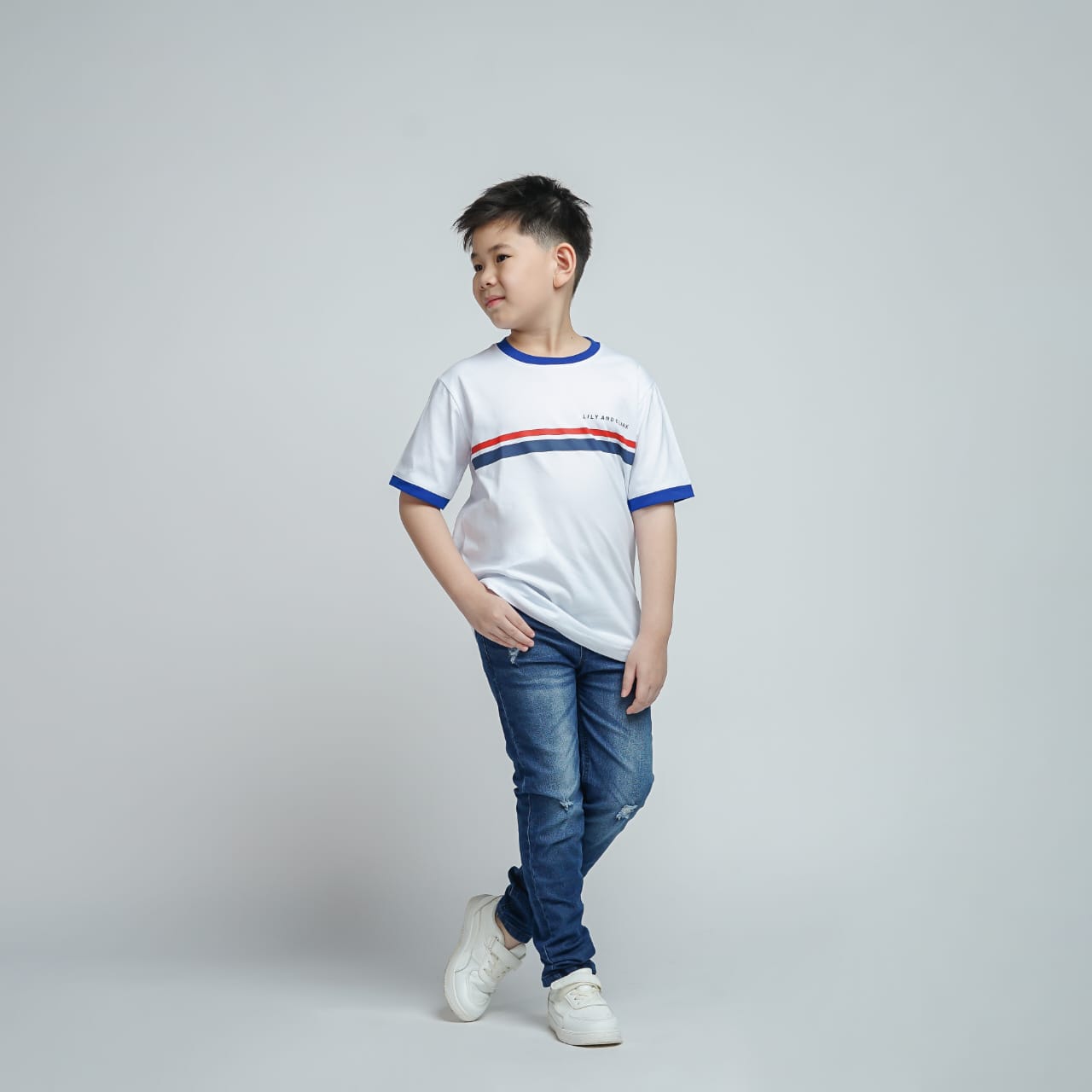 LILY AND CLARK Kaos Anak laki-laki warna Putih dengan detail Garis KLC117