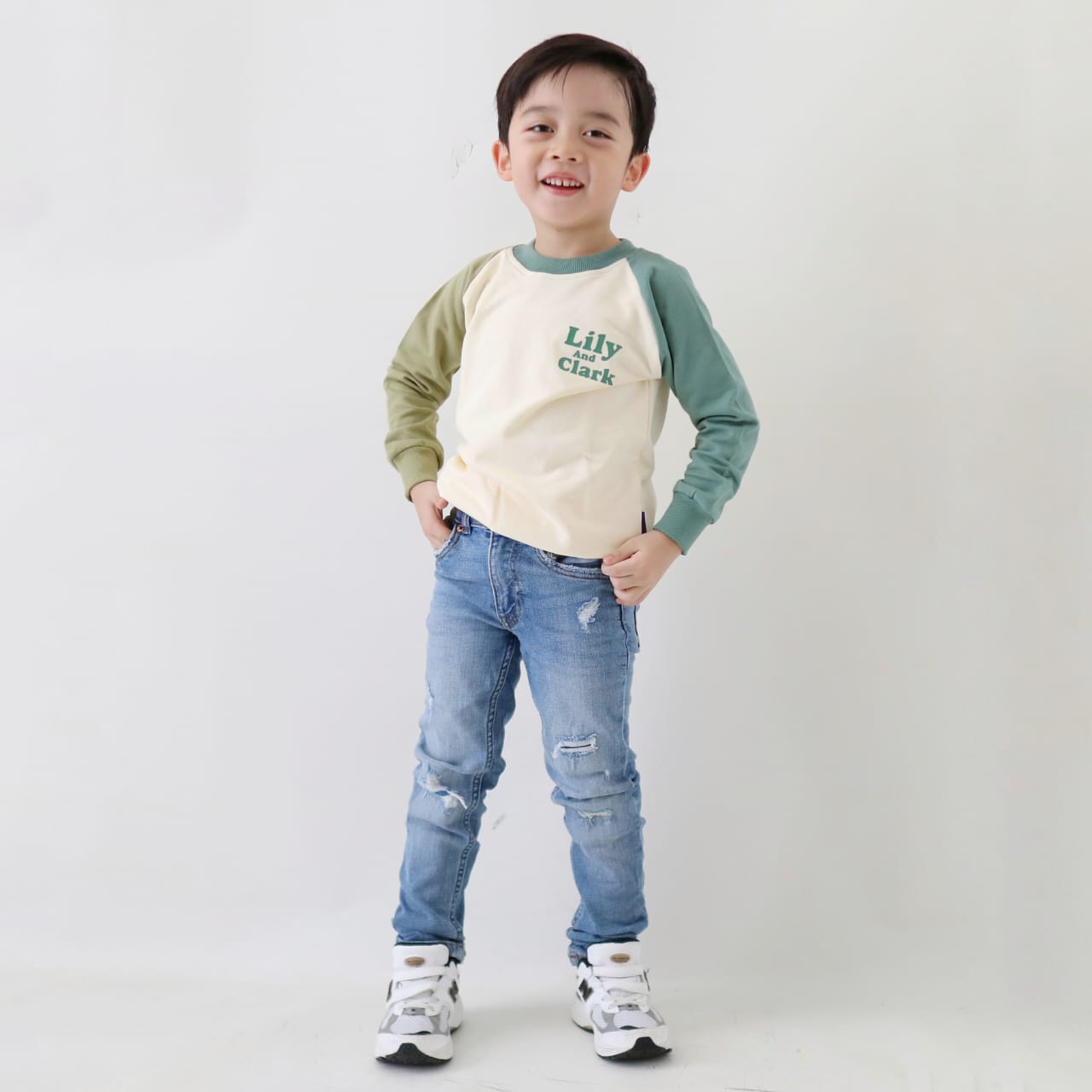 Lily And Clark Sweater Anak Laki-Laki Warna Cream Combination - ST24