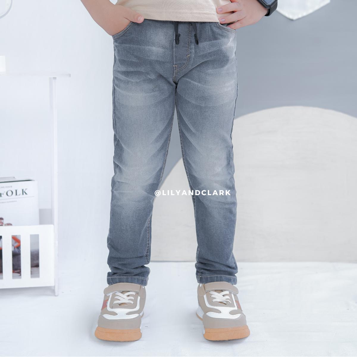 Jeans Panjang Abu JA01