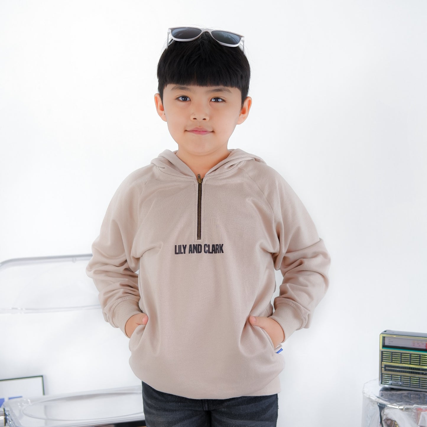 Lily And Clark Hoodie Half Zip Anak Warna Light Brown - HHZ01