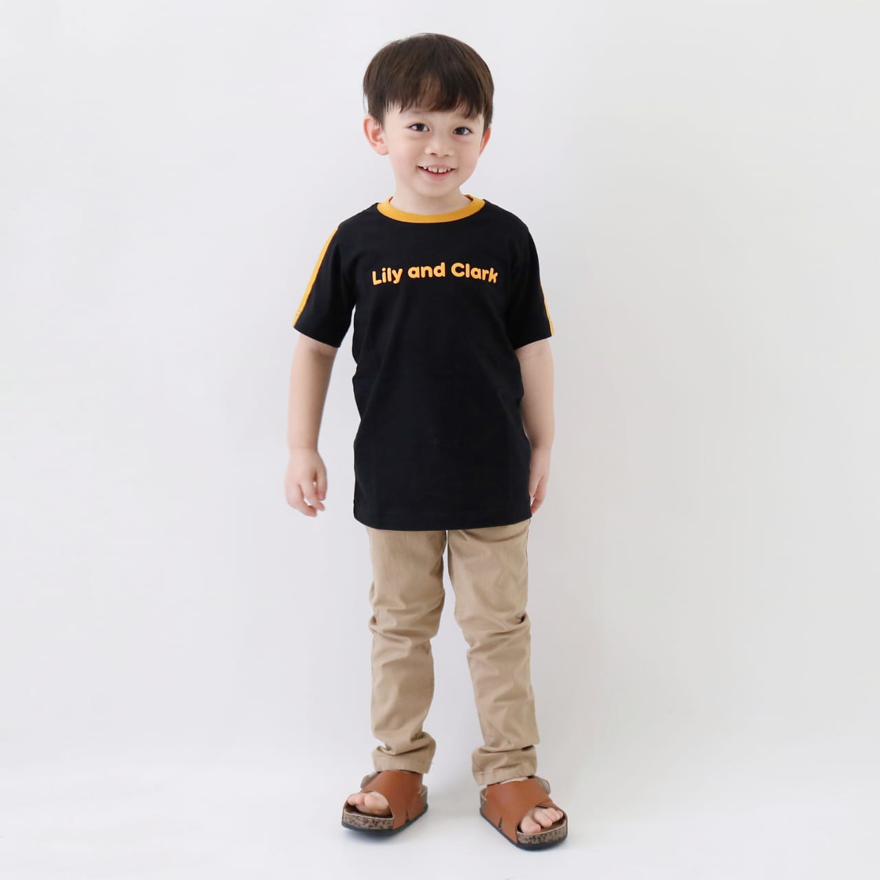 LILY AND CLARK Kaos Anak Laki-Laki warna Hitam Mustard KLC123