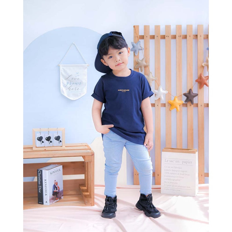 Lily And Clark Kaos Anak Unisex Warna Navy KLC40