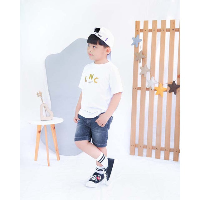 Lily And Clark Kaos Anak Unisex Warna Putih KLC60