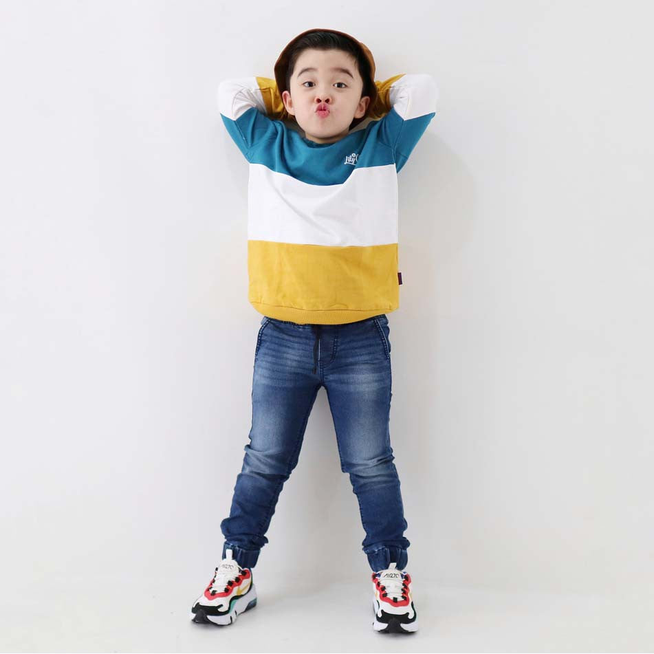 SWEATER ANAK ST02
