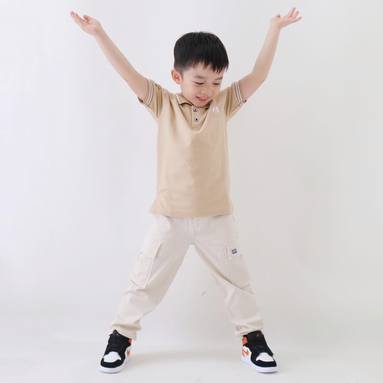 Lily And Clark Kaos Polo Anak Laki-Laki Warna Khaki KK06