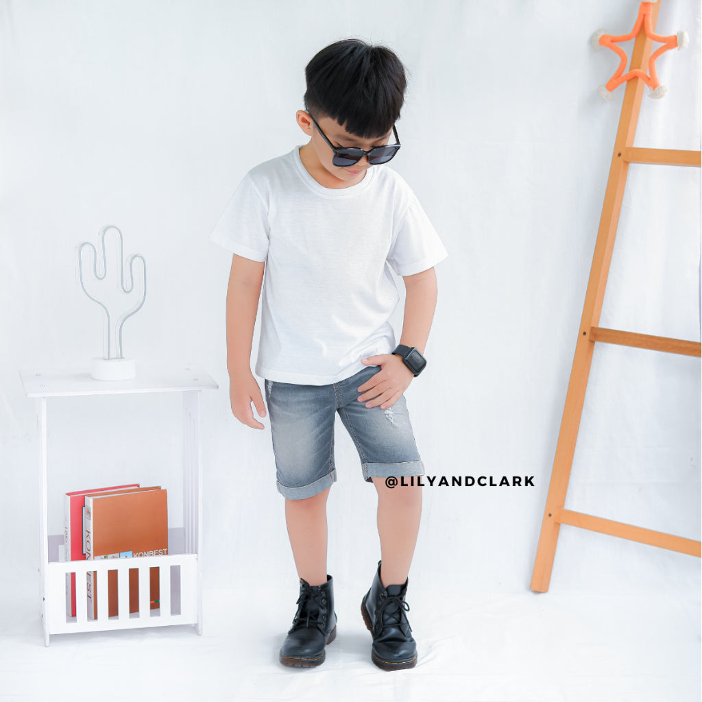 CELANA JEANS PENDEK ABU JPA02