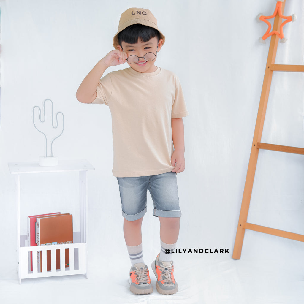 CELANA JEANS PENDEK ABU JPA01