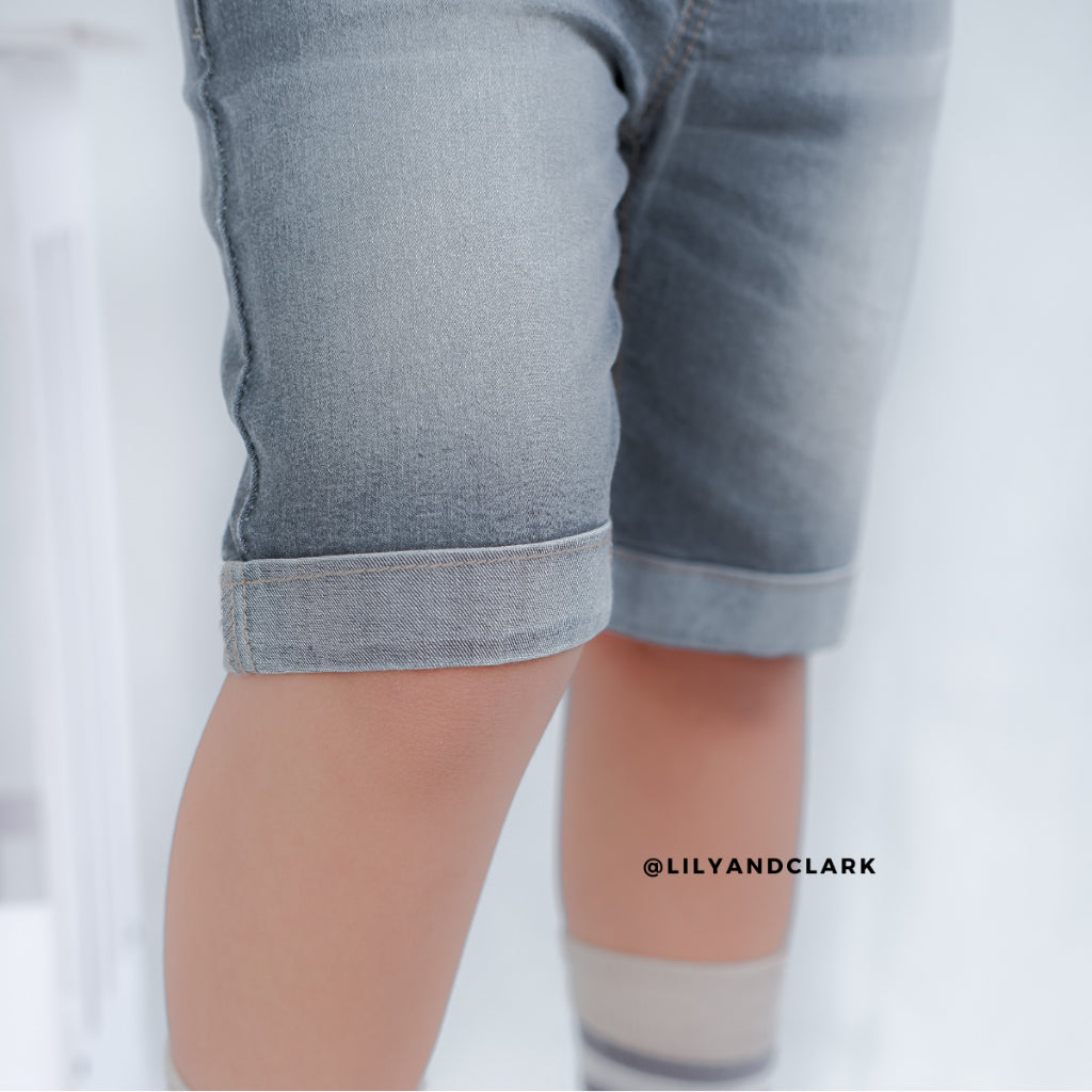 CELANA JEANS PENDEK ABU JPA01