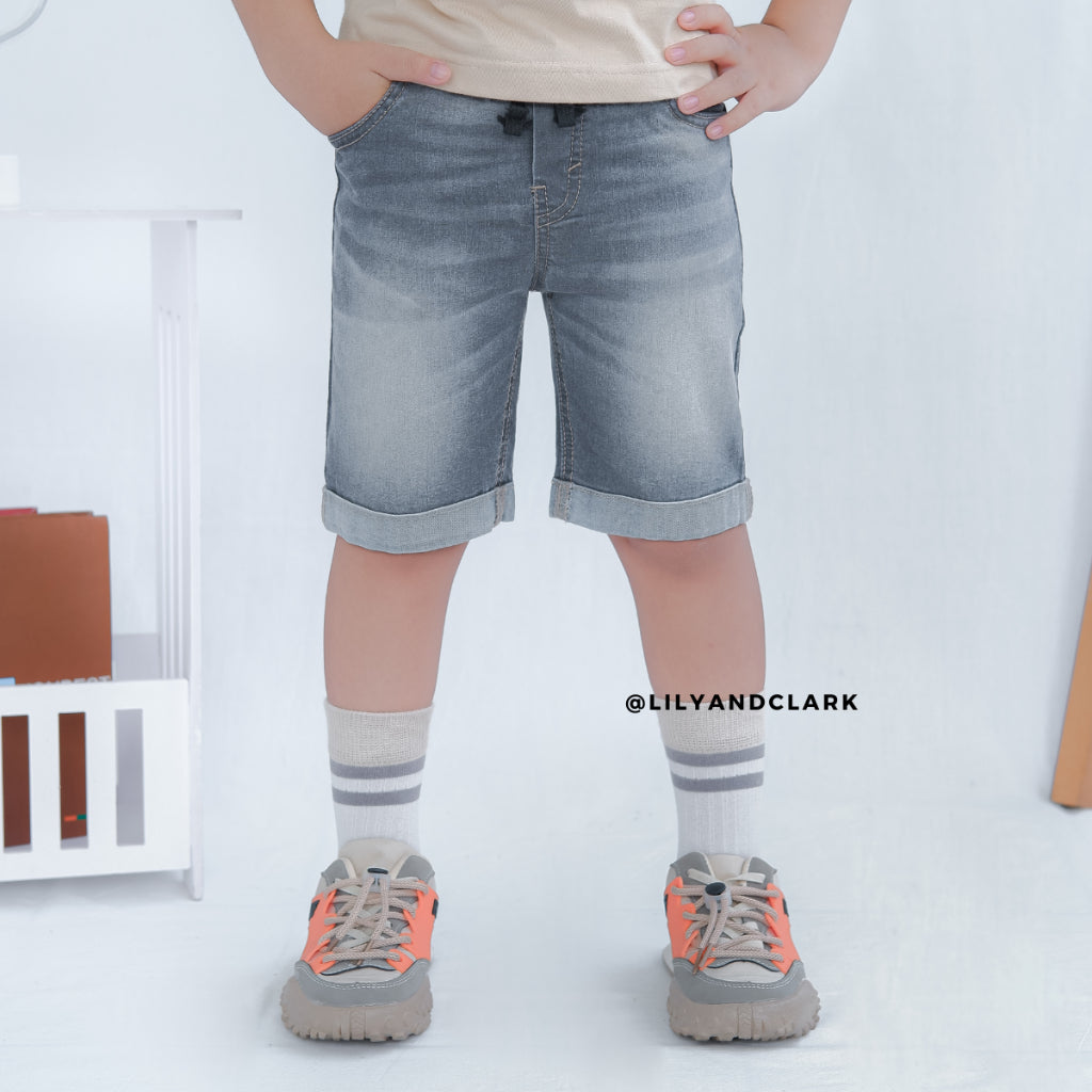 CELANA JEANS PENDEK ABU JPA01