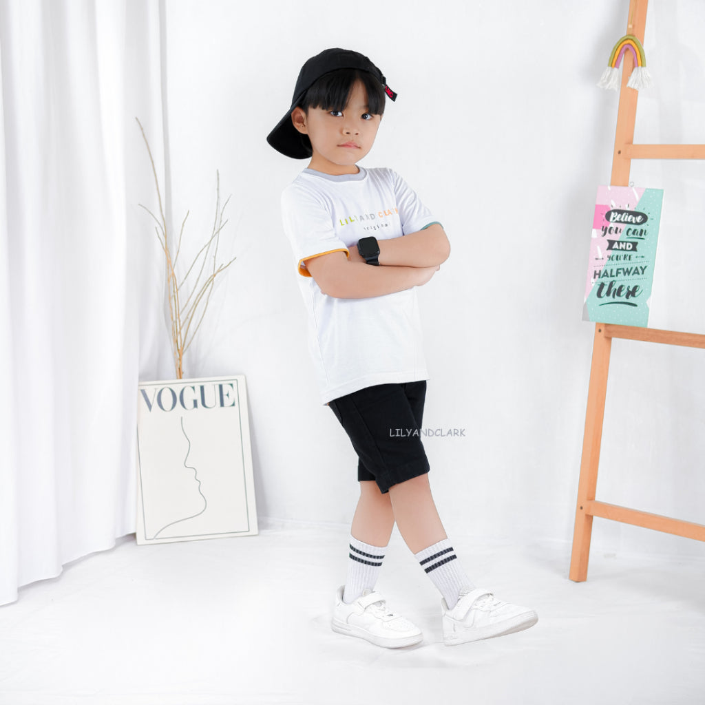 Jeans Pendek Hitam Basic JPB01