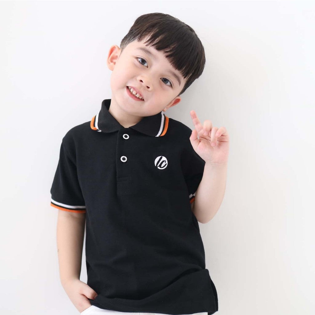 Lily And Clark Kaos Polo Anak Laki-Laki Warna Hitam KK04
