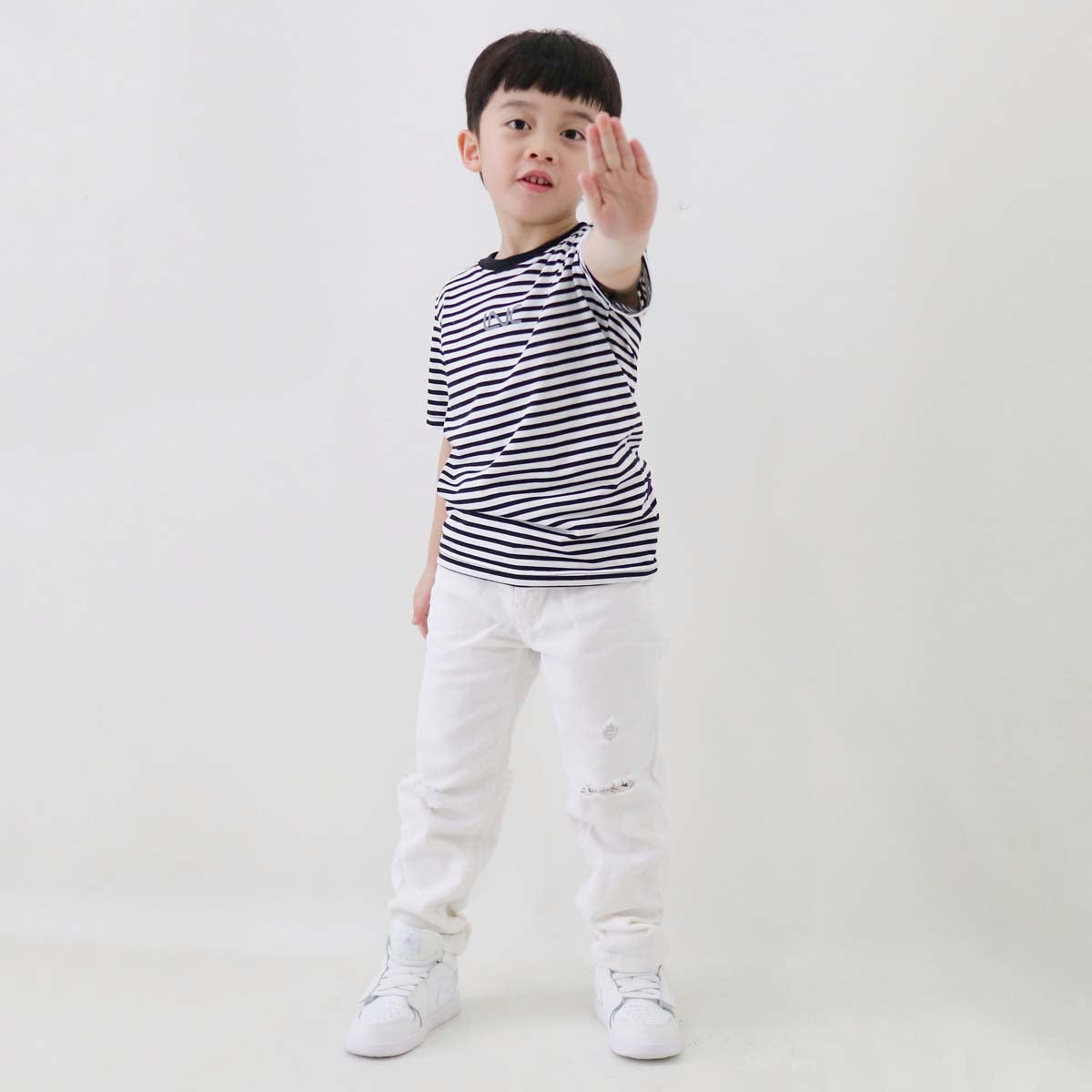KAOS ANAK KLC103 HITAM