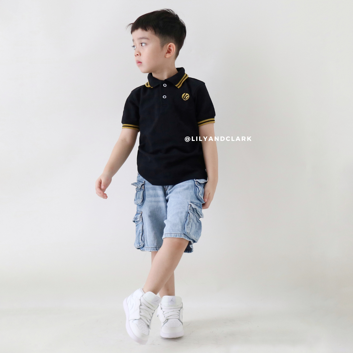 Lily And Clark Kaos Polo Anak Laki-Laki Warna Hitam KK10