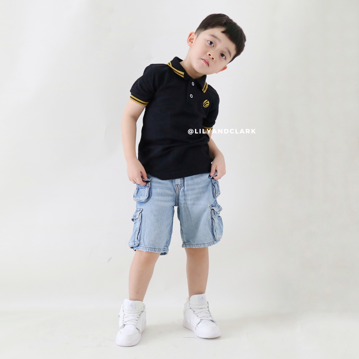 Lily And Clark Kaos Polo Anak Laki-Laki Warna Hitam KK10