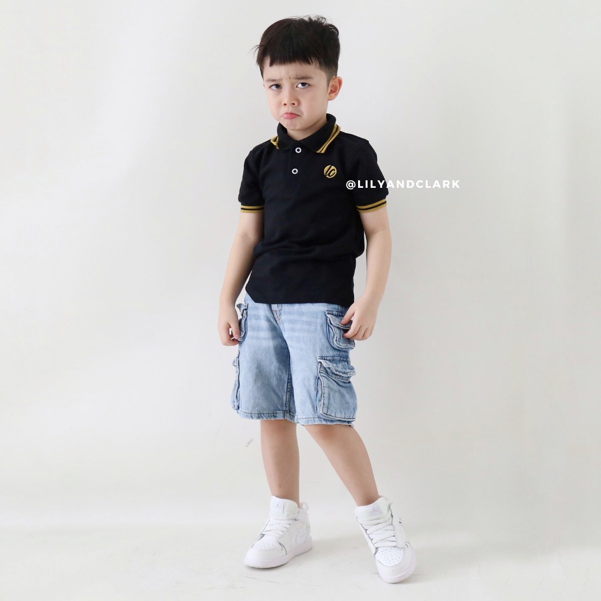 Lily And Clark Kaos Polo Anak Laki-Laki Warna Hitam KK10