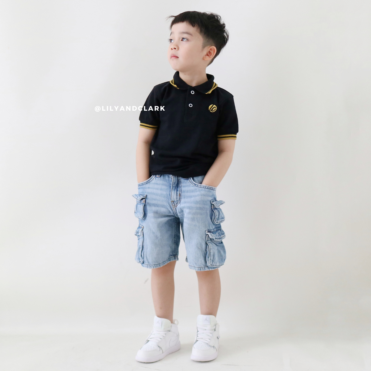 Lily And Clark Kaos Polo Anak Laki-Laki Warna Hitam KK10