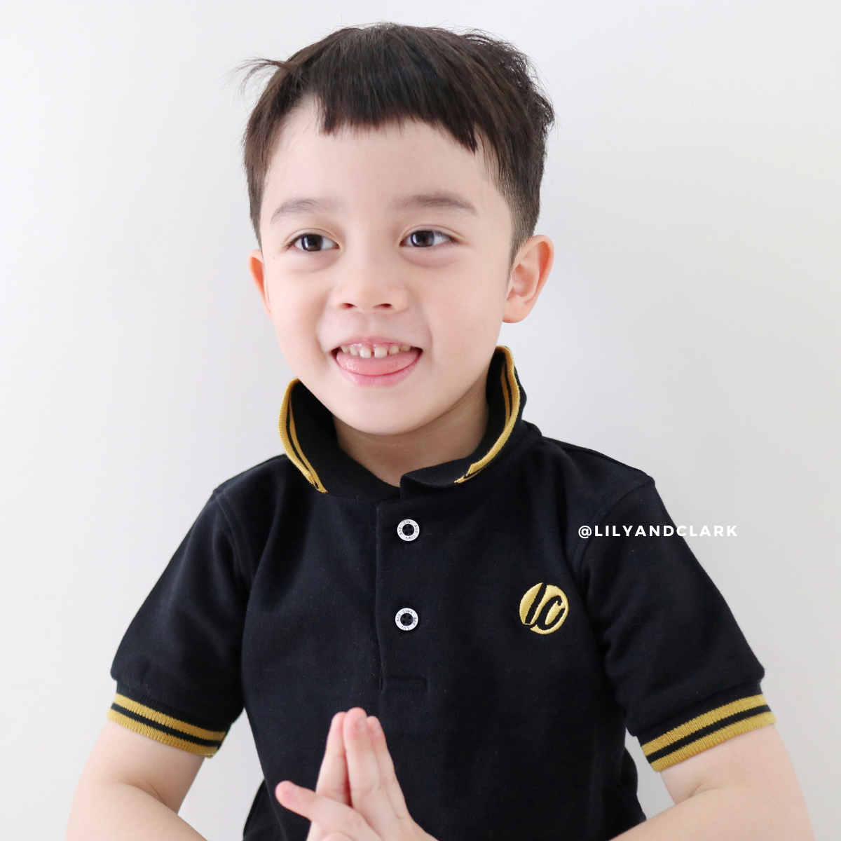 Lily And Clark Kaos Polo Anak Laki-Laki Warna Hitam KK10
