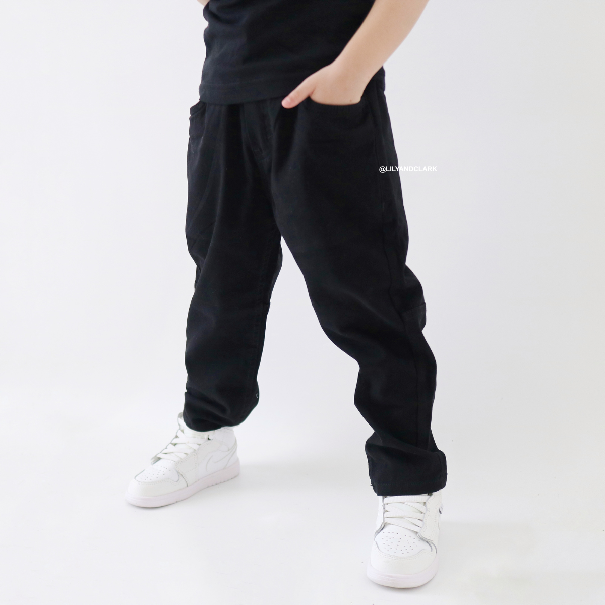 LILY AND CLARK CHINOS BAGGY PANTS BASIC CB02 HITAM