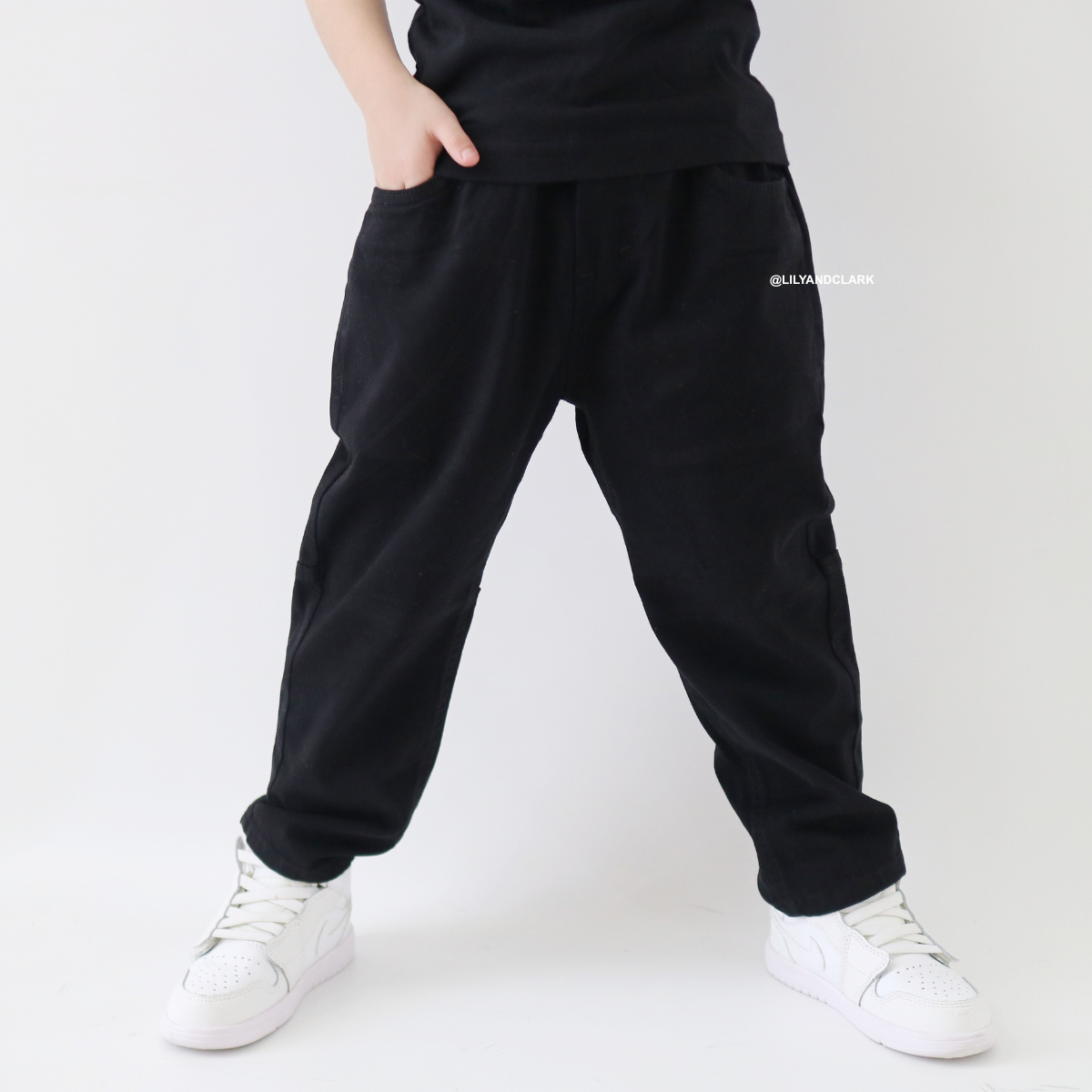 LILY AND CLARK CHINOS BAGGY PANTS BASIC CB02 HITAM