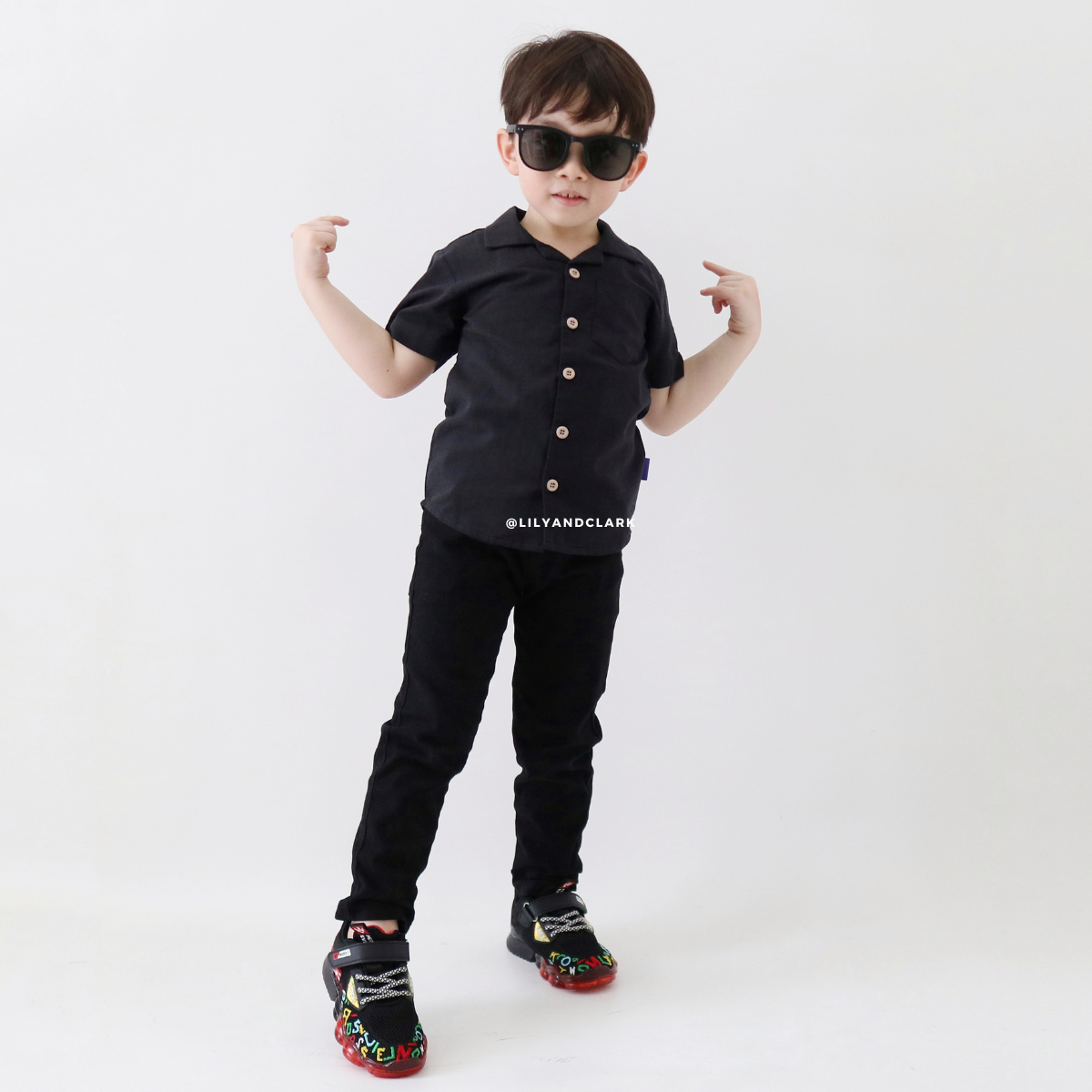 LILY AND CLARK Kemeja Pendek Casual Anak warna Hitam KP18-HITAM
