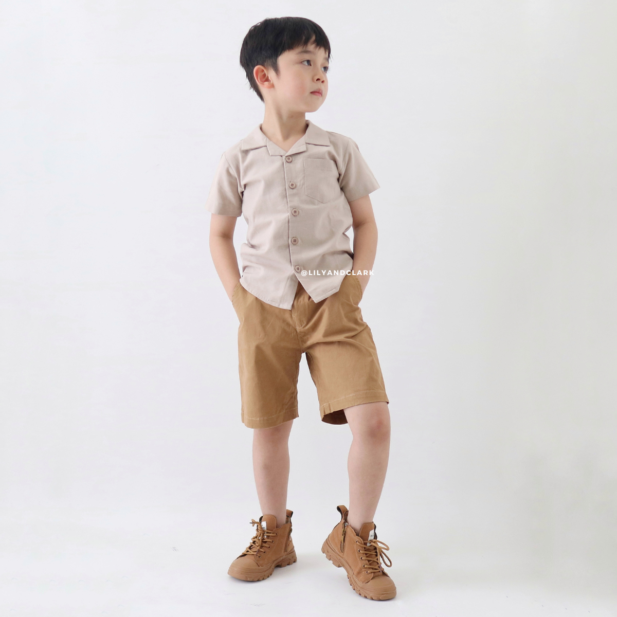 LILY AND CLARK Kemeja Pendek Anak Casual warna Sand KP18-SAND