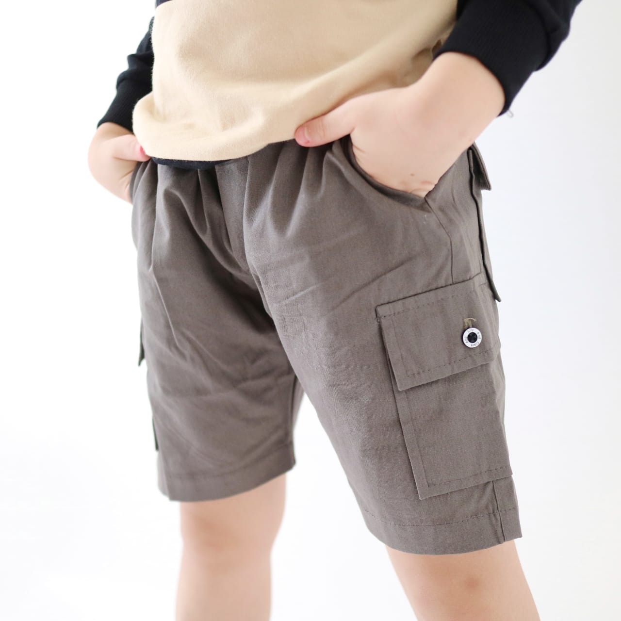 LILY AND CLARK Celana Cargo Pendek Anak warna Abu CAP04