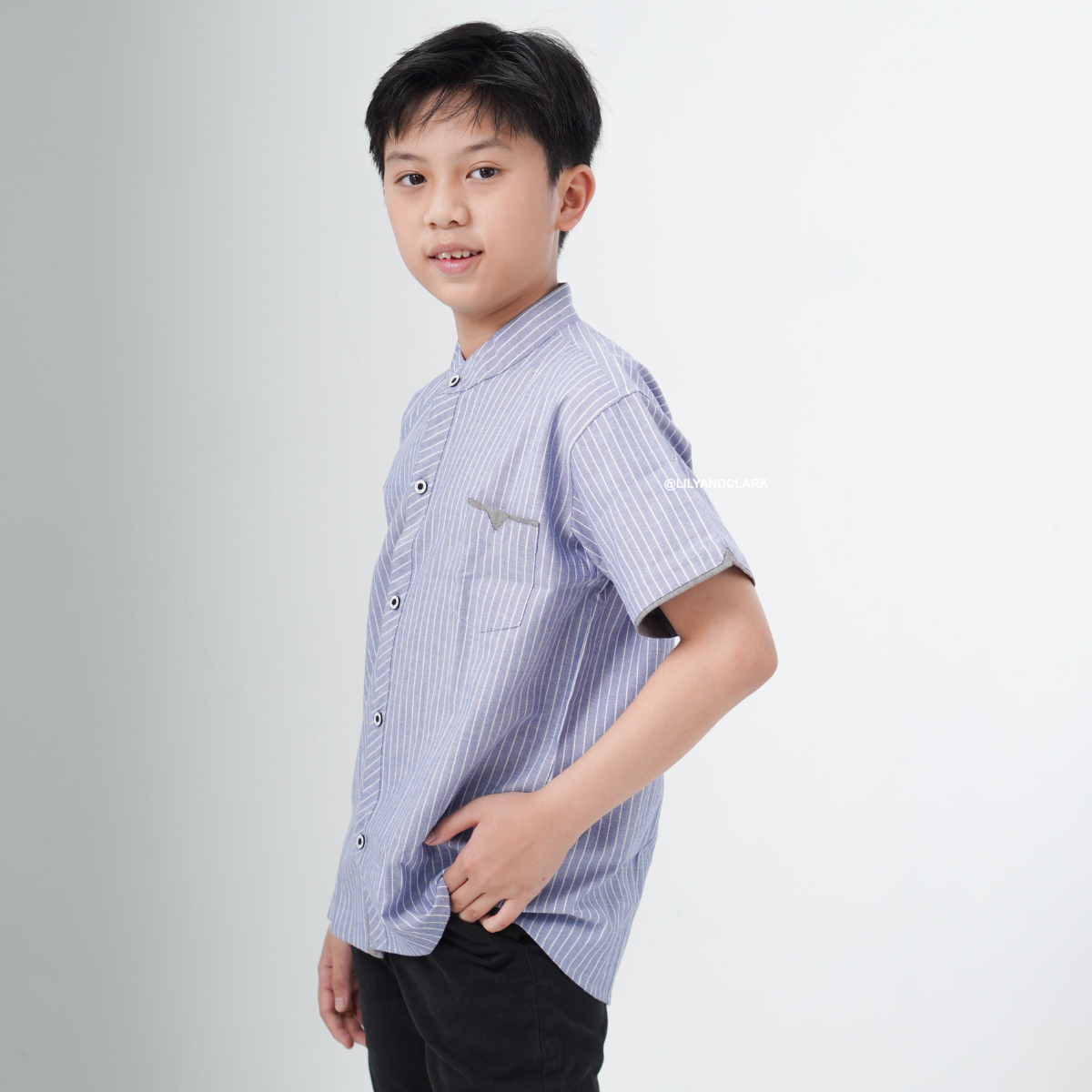 Lily And Clark Kemeja Pendek OXFORD SALUR Warna Biru KP17-BIRU