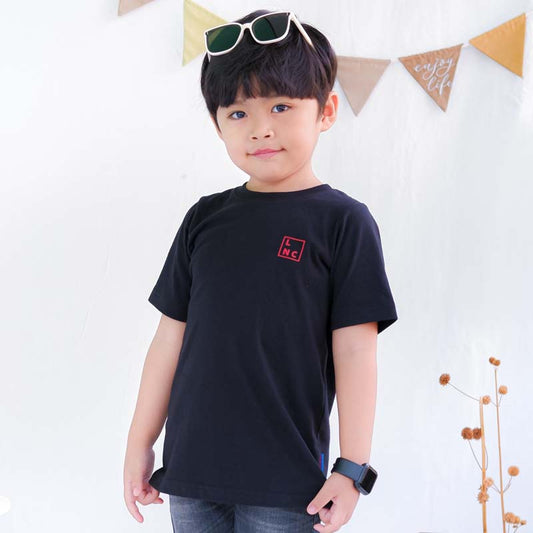 Lily And Clark Kaos Anak Unisex Warna Hitam KLC51