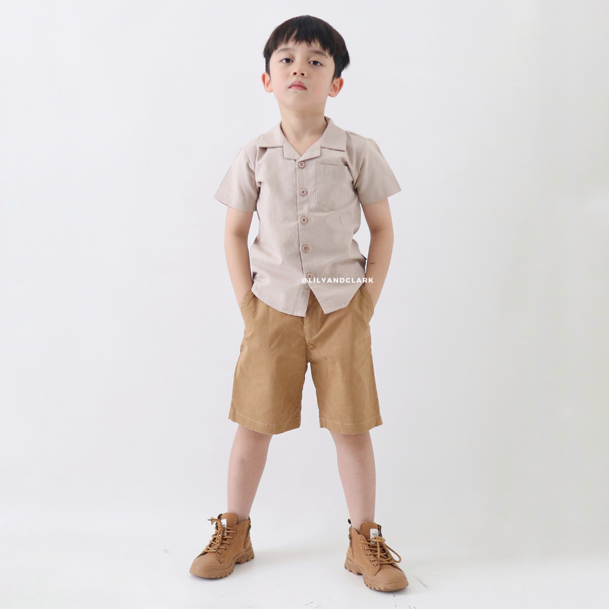 LILY AND CLARK Kemeja Pendek Anak Casual warna Sand KP18-SAND