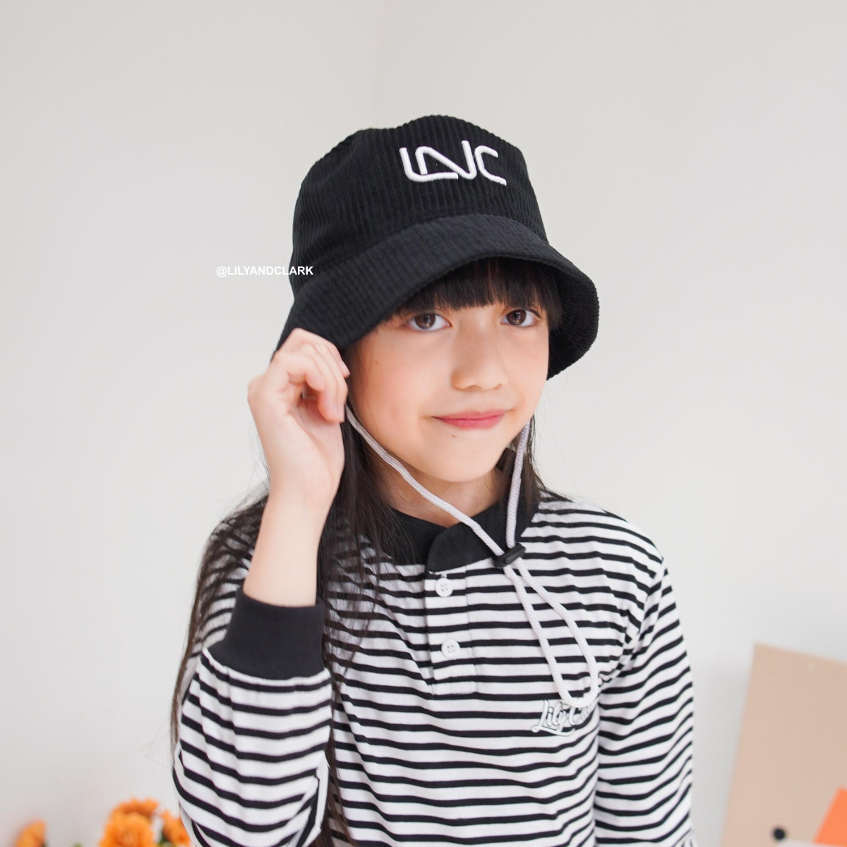 Lily And Clarj Topi Bucket Tali BC02-HITAM