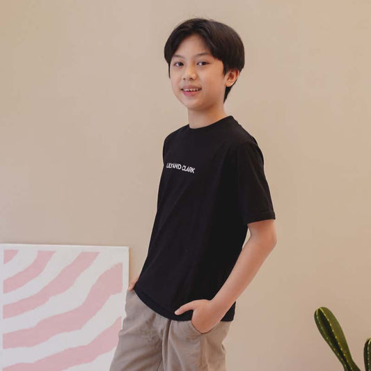 Lily And Clark Kaos Anak Unisex Warna Hitam - KLC55-HITAM