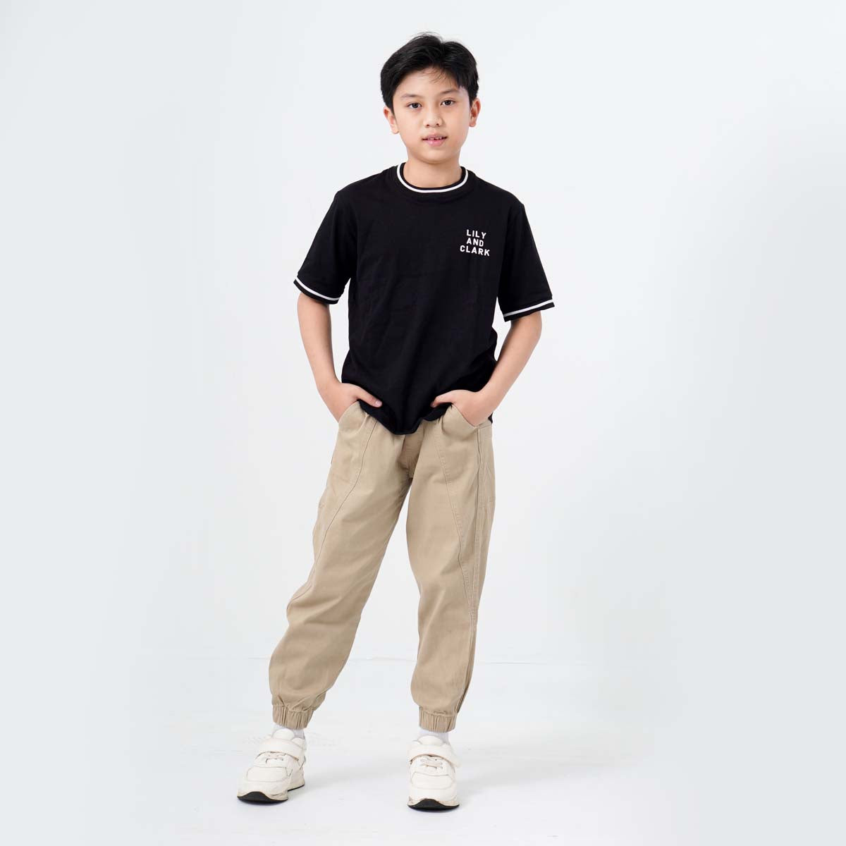 Lily And Clark Kaos Anak Unisex RIB SALUR Warna Hitam-KLC131-HITAM
