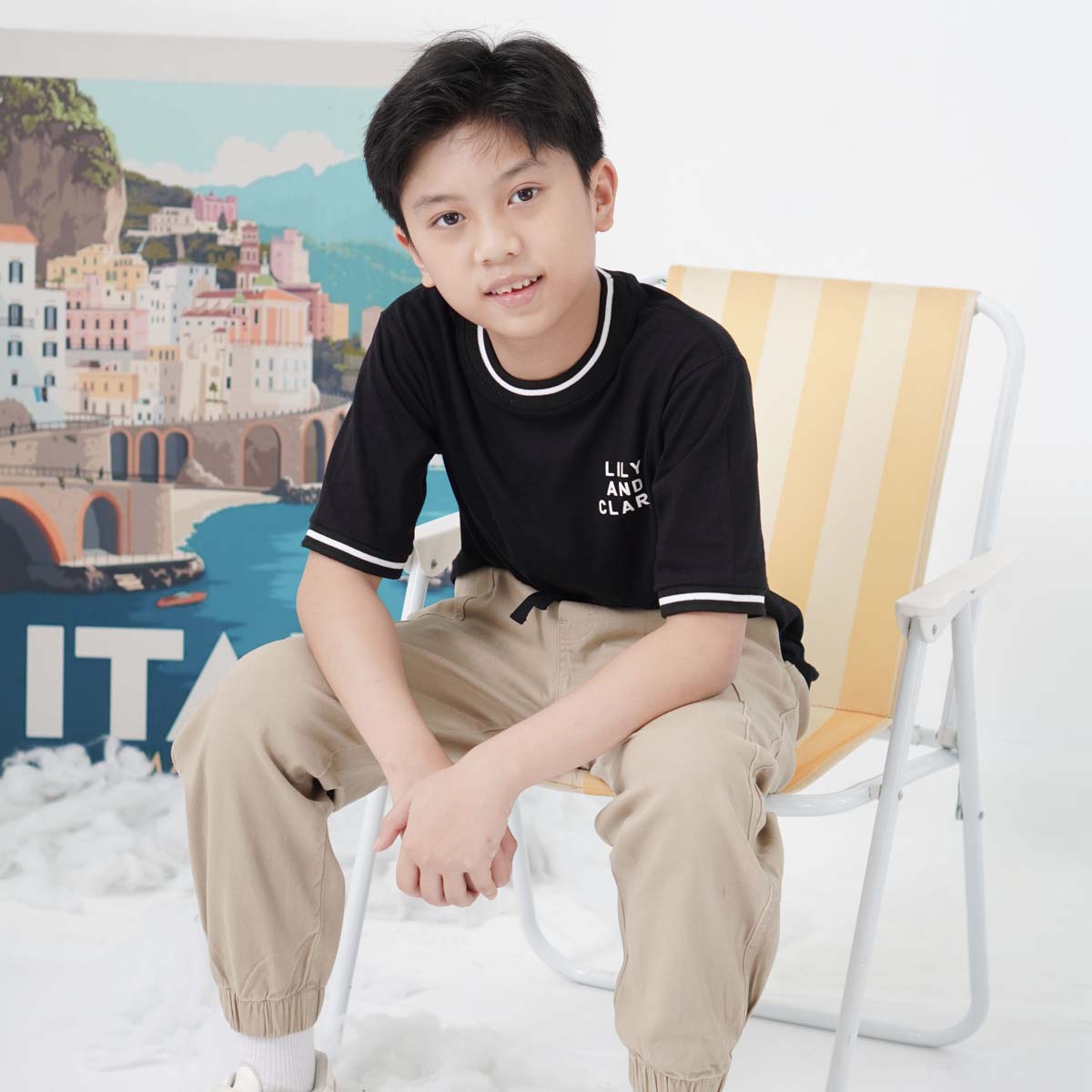 Lily And Clark Kaos Anak Unisex RIB SALUR Warna Hitam-KLC131-HITAM