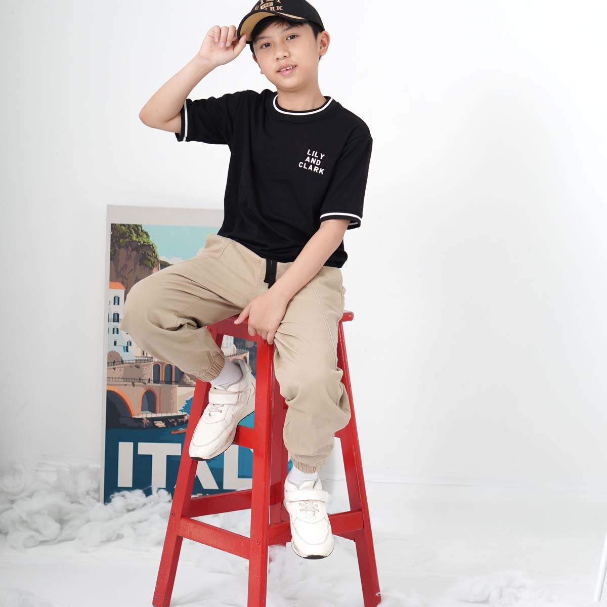 Lily And Clark Kaos Anak Unisex RIB SALUR Warna Hitam-KLC131-HITAM
