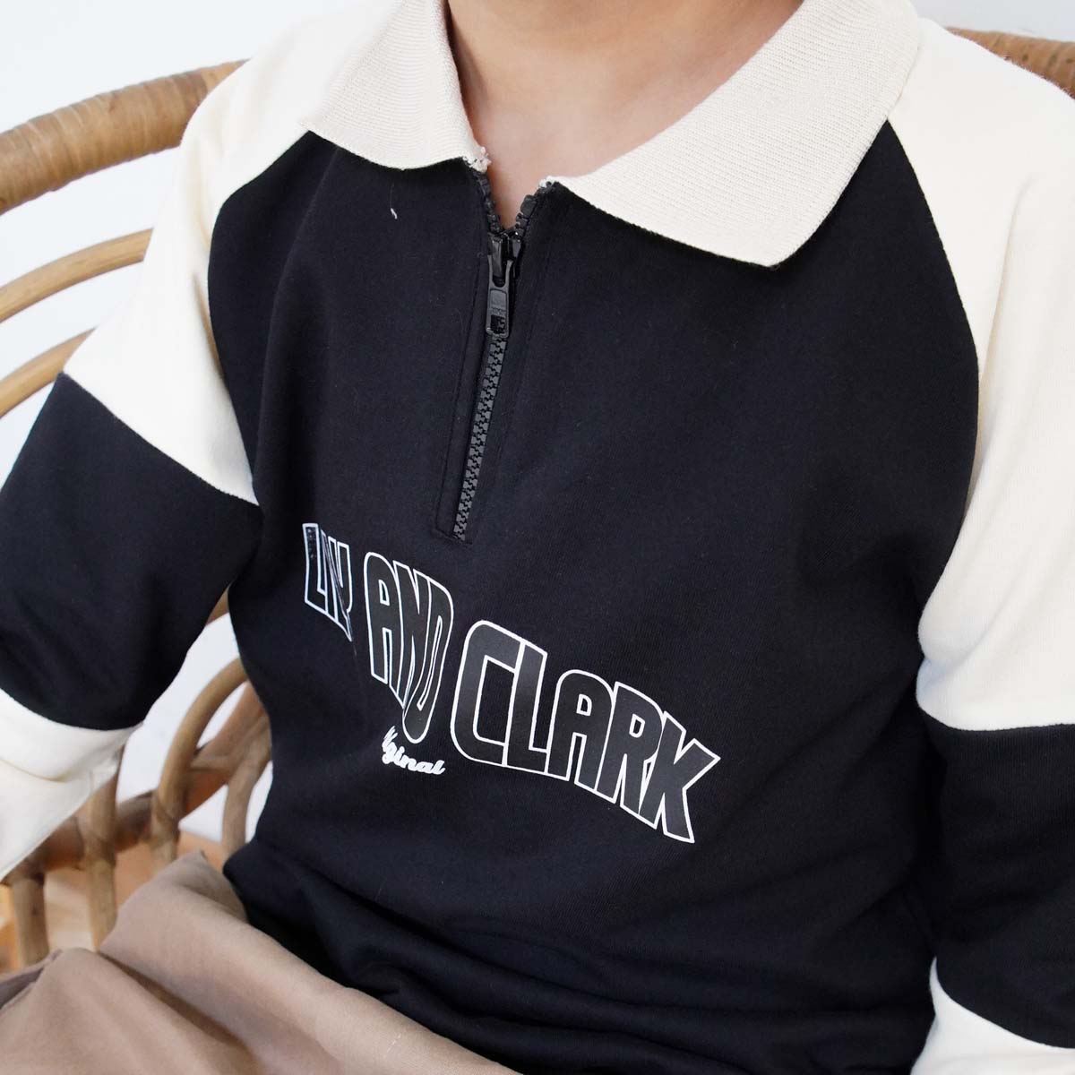 Lily And Clark Sweater Half Zip Anak Warna Hitam - SHZ02-HITAM