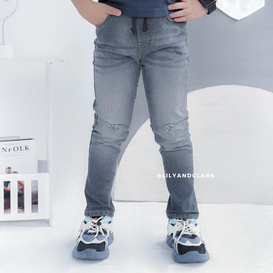 Jeans Panjang Abu JA02