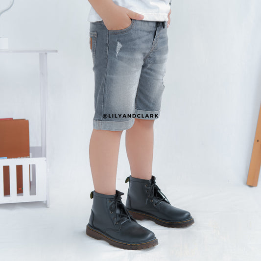 CELANA JEANS PENDEK ABU JPA02