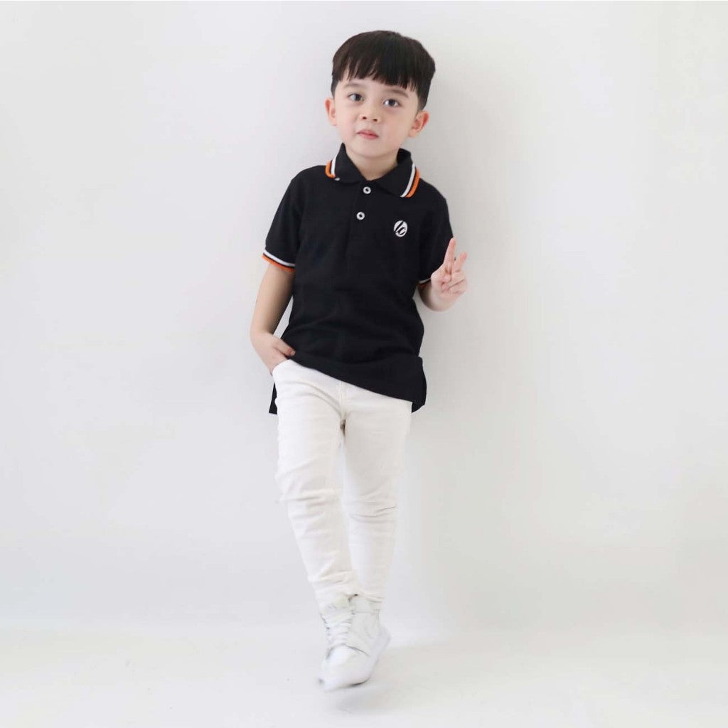 Lily And Clark Kaos Polo Anak Laki-Laki Warna Hitam KK04